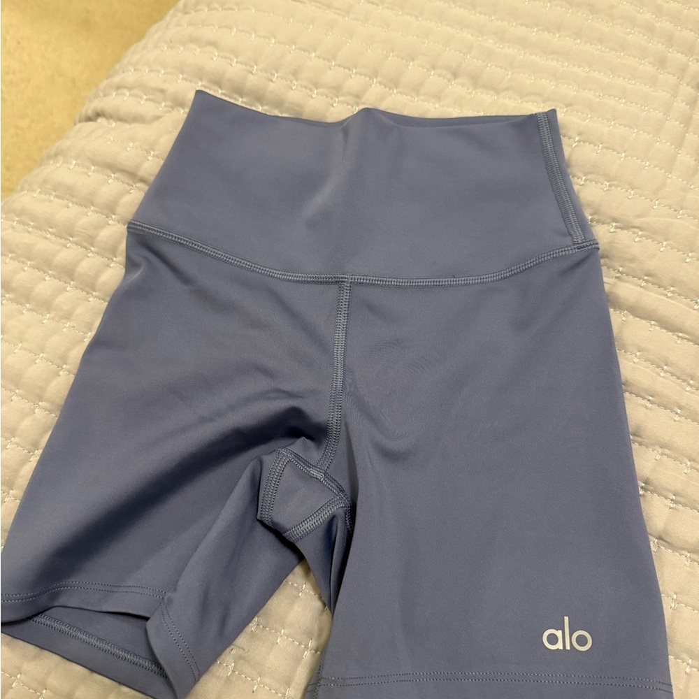ALO Yoga Women's Infinity Blue 5" Bike Shorts